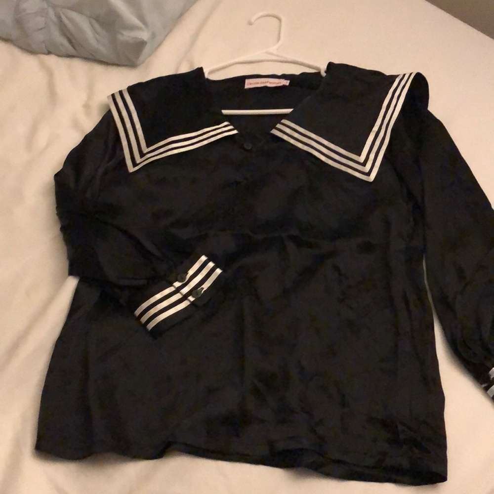 L’ecole des femmes size small silk blouse